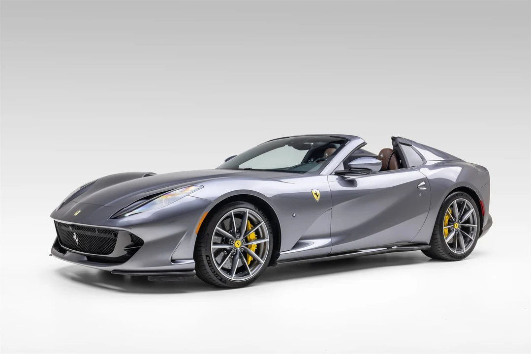 2021 Ferrari 812 GTS - Image 2 of 31
