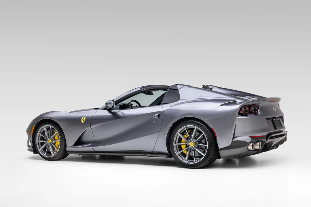 2021 Ferrari 812 GTS - Image 16 of 31