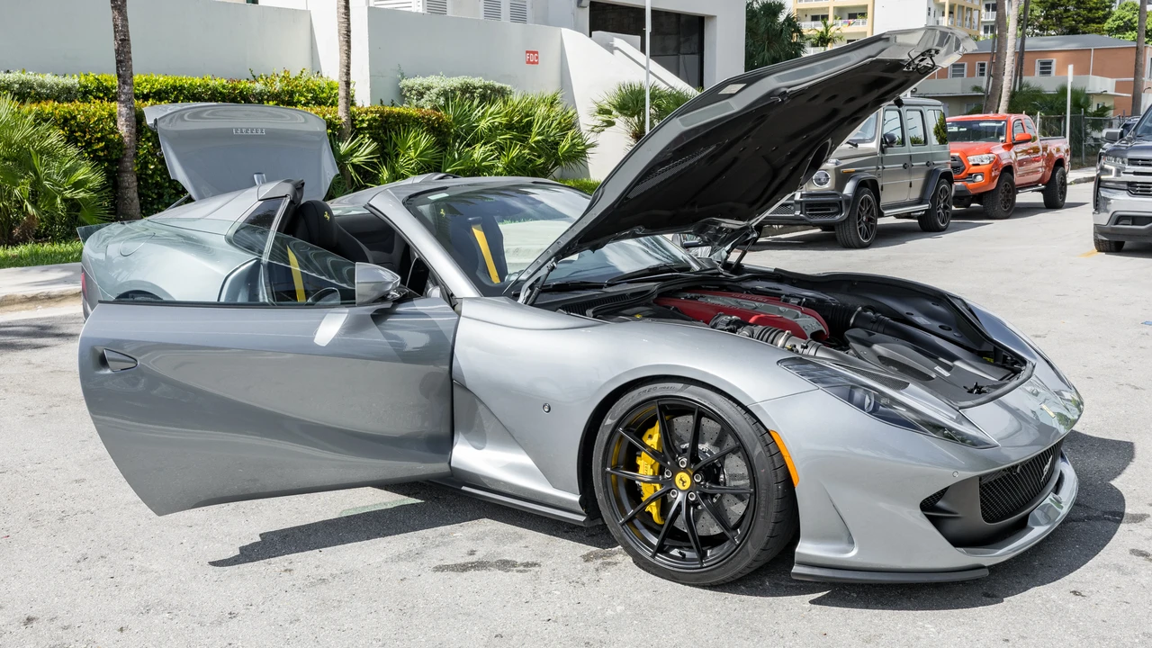 2021 Ferrari 812 GTS - Image 14 of 31