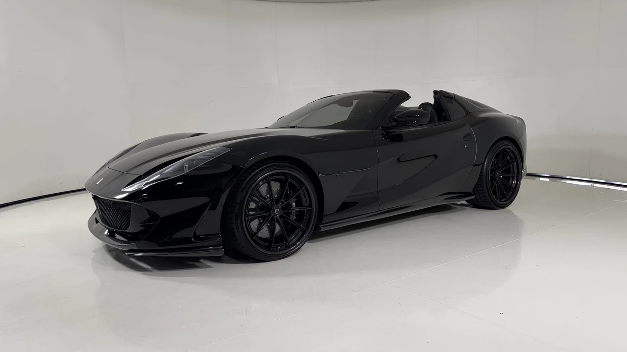 2021 Ferrari 812 GTS - Image 3 of 31