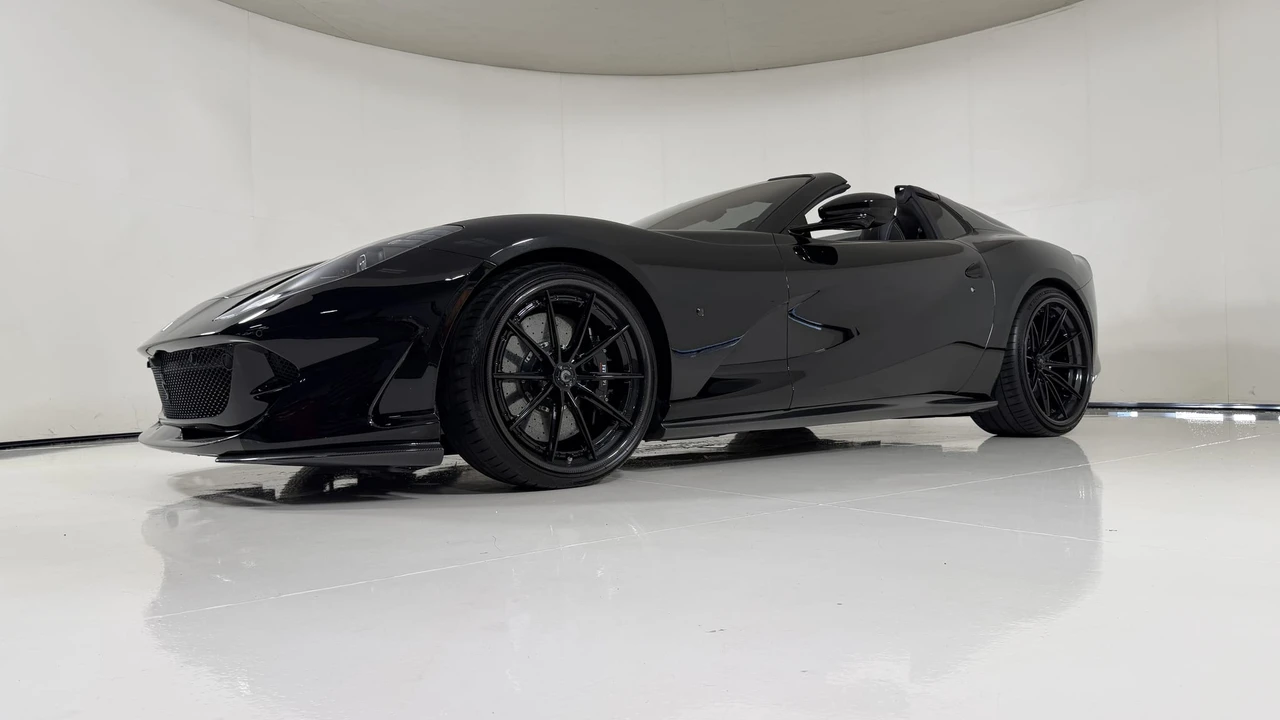 2021 Ferrari 812 GTS - Image 2 of 31