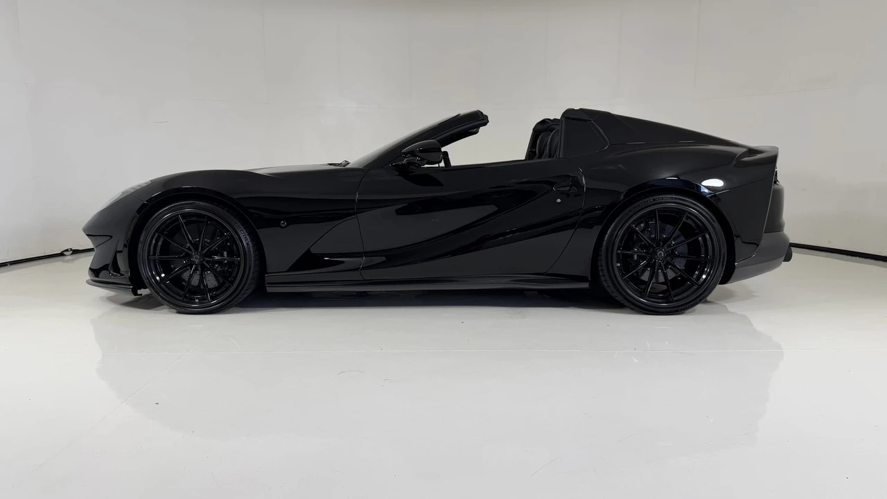 2021 Ferrari 812 GTS - Image 31 of 31