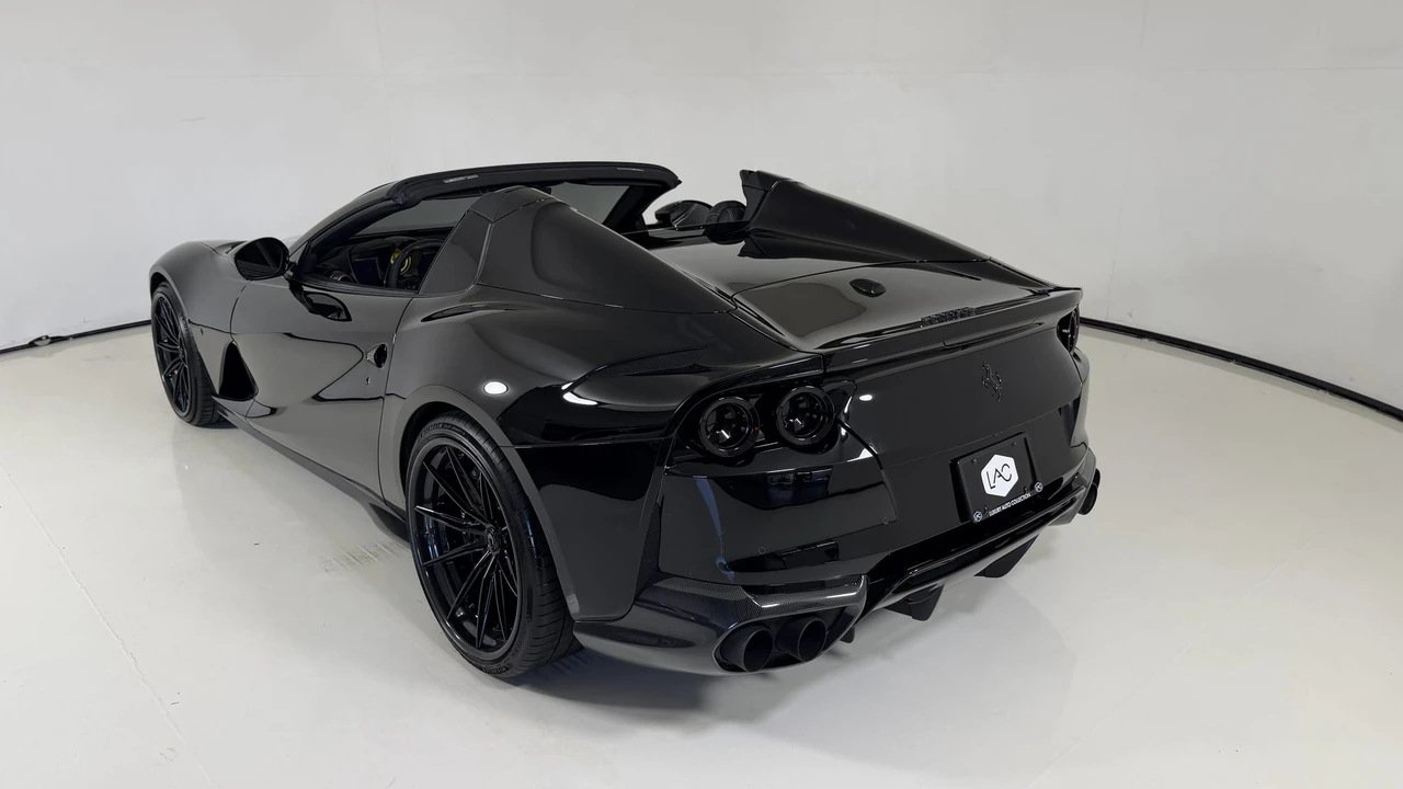 2021 Ferrari 812 GTS - Image 28 of 31