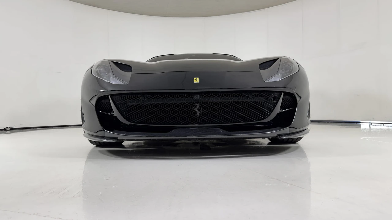 2021 Ferrari 812 GTS - Image 6 of 31