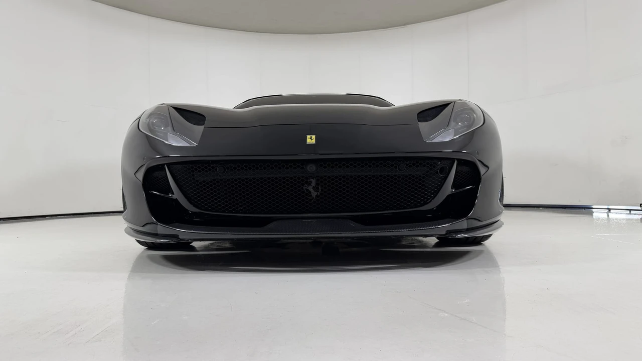 2021 Ferrari 812 GTS - Image 9 of 31