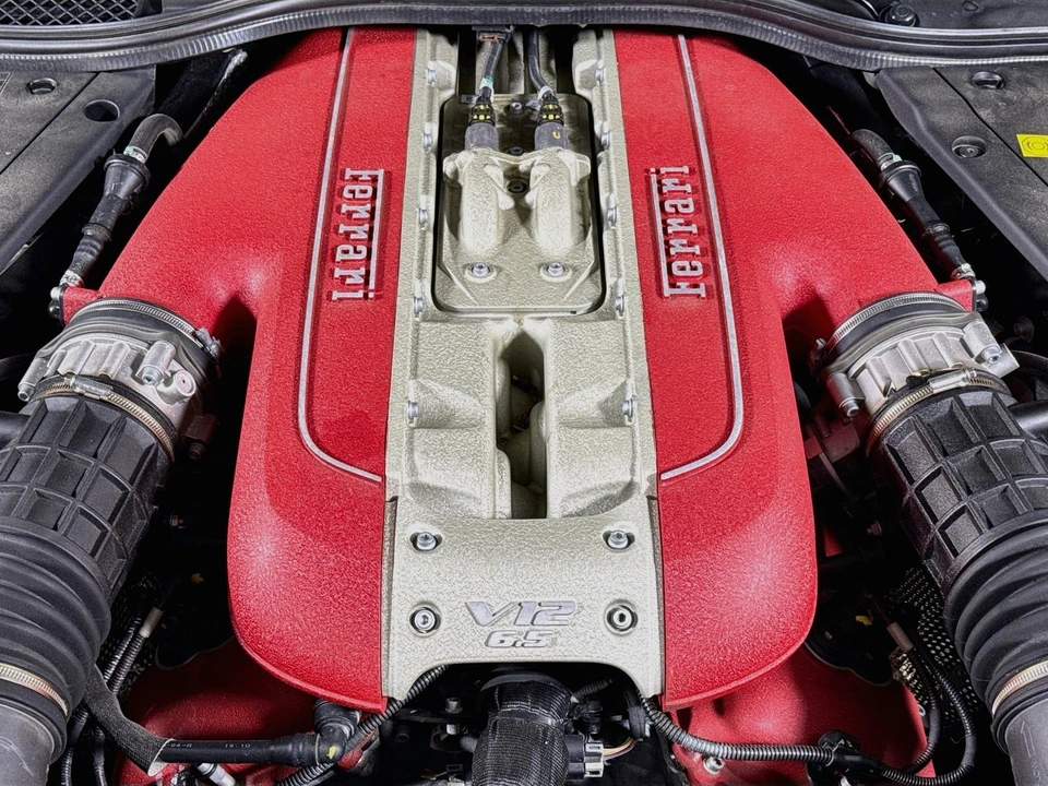 2021 Ferrari 812 GTS - Image 12 of 25