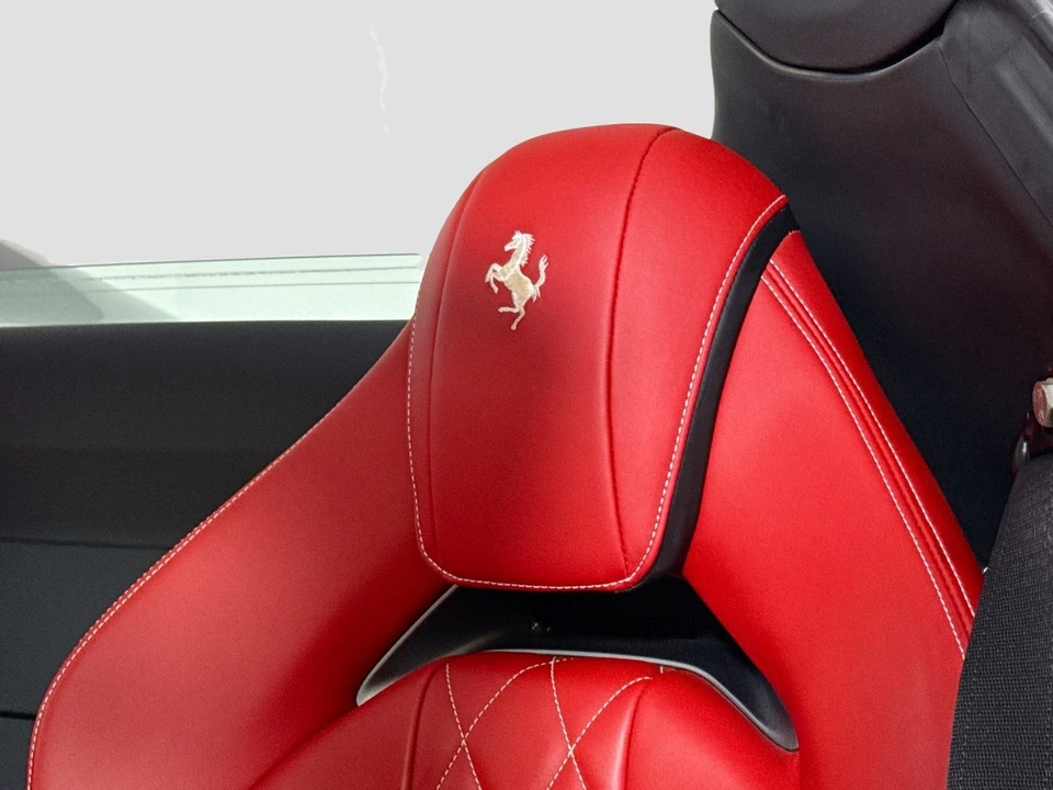 2021 Ferrari 812 GTS - Image 21 of 25