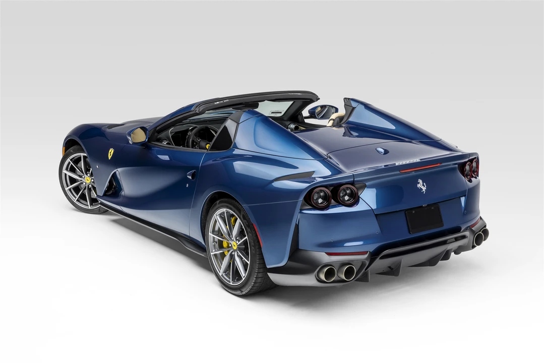 2021 Ferrari 812 GTS - Image 10 of 31