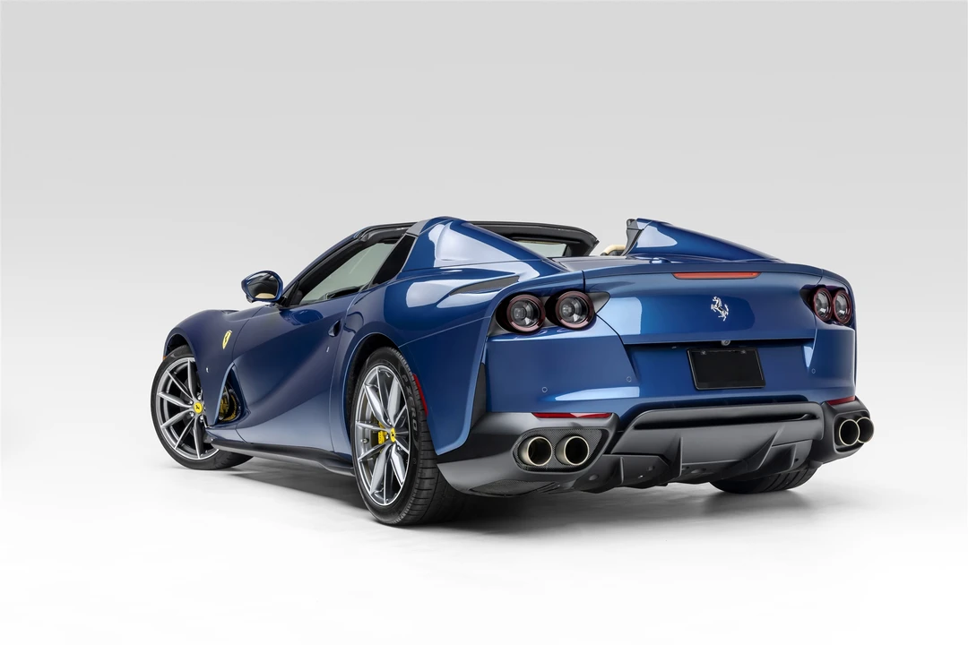 2021 Ferrari 812 GTS - Image 9 of 31