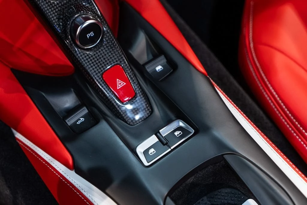 2021 Ferrari 812 GTS - Image 28 of 31