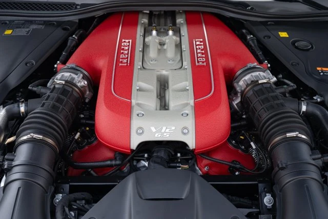 2021 Ferrari 812 GTS - Image 12 of 31