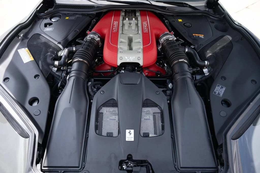 2021 Ferrari 812 GTS - Image 11 of 31