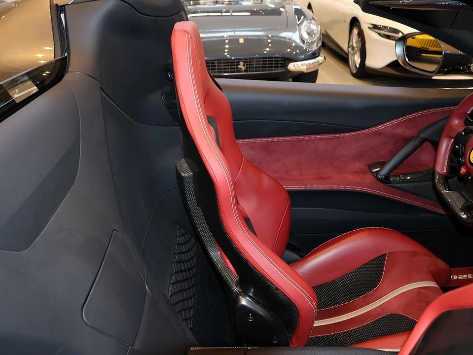 2021 Ferrari 812 GTS - Image 26 of 31