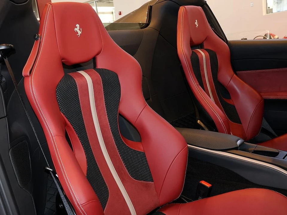 2021 Ferrari 812 GTS - Image 19 of 31