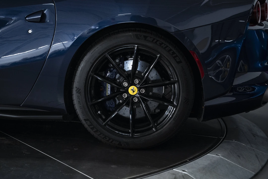 2021 Ferrari 812 GTS - Image 23 of 31