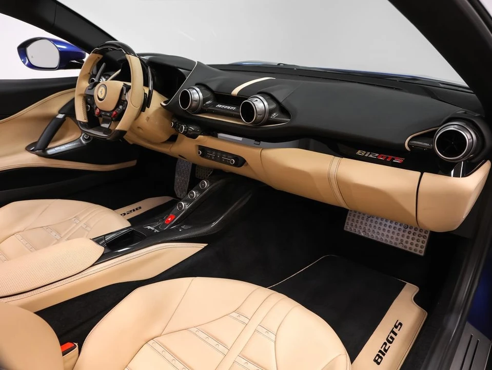 2021 Ferrari 812 GTS - Image 26 of 31