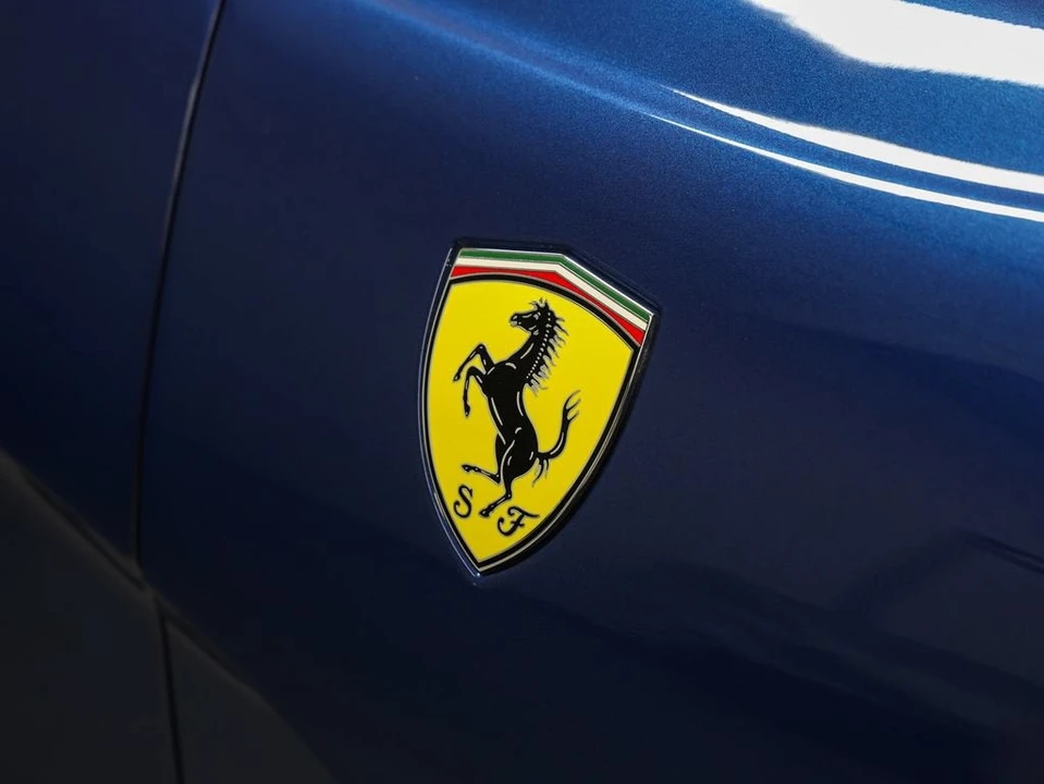 2021 Ferrari 812 GTS - Image 9 of 31