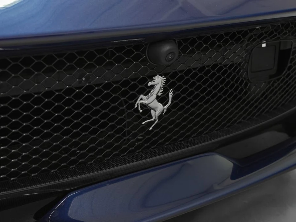 2021 Ferrari 812 GTS - Image 7 of 31