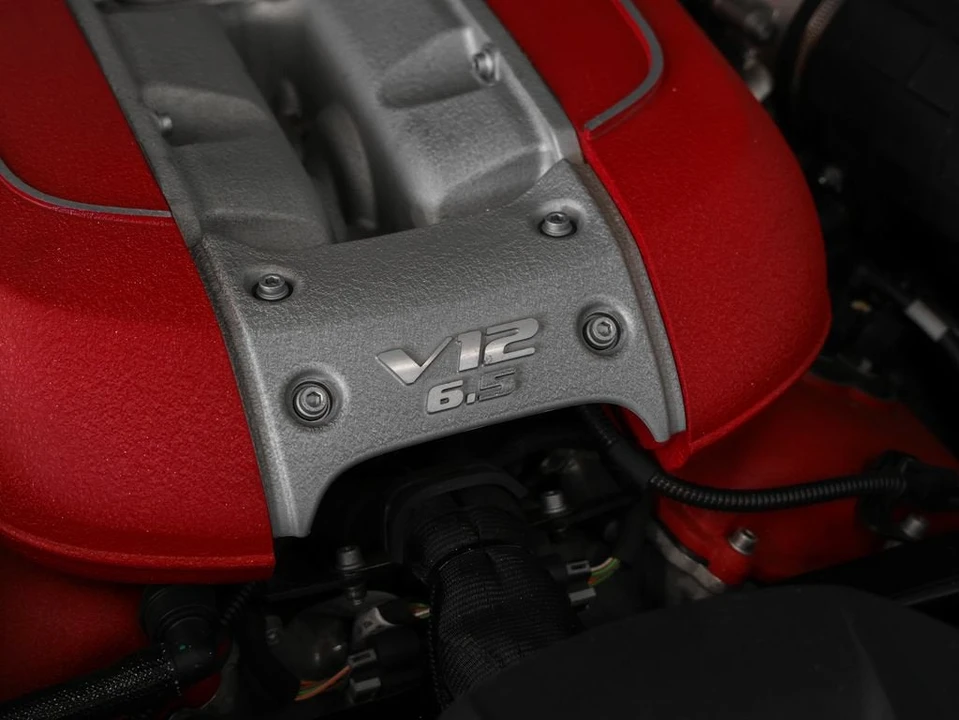 2021 Ferrari 812 GTS - Image 17 of 31