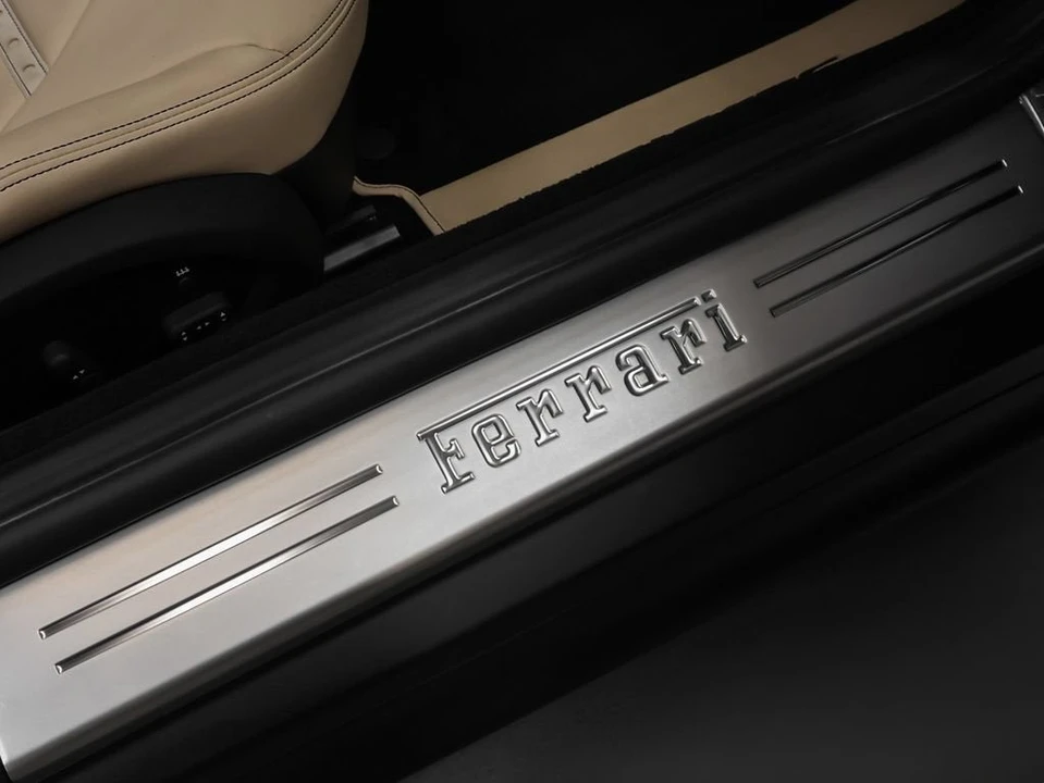 2021 Ferrari 812 GTS - Image 20 of 31