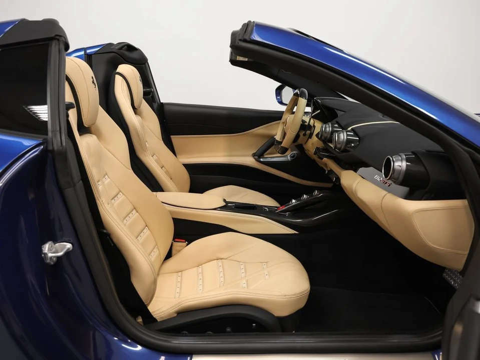 2021 Ferrari 812 GTS - Image 25 of 31