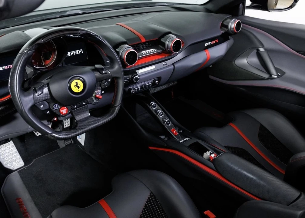 2021 Ferrari 812 GTS - Image 27 of 31