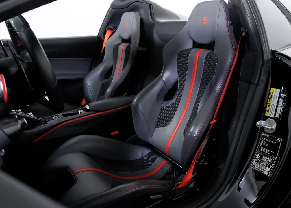 2021 Ferrari 812 GTS - Image 23 of 31