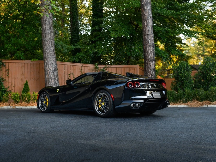 2021 Ferrari 812 GTS - Image 7 of 21