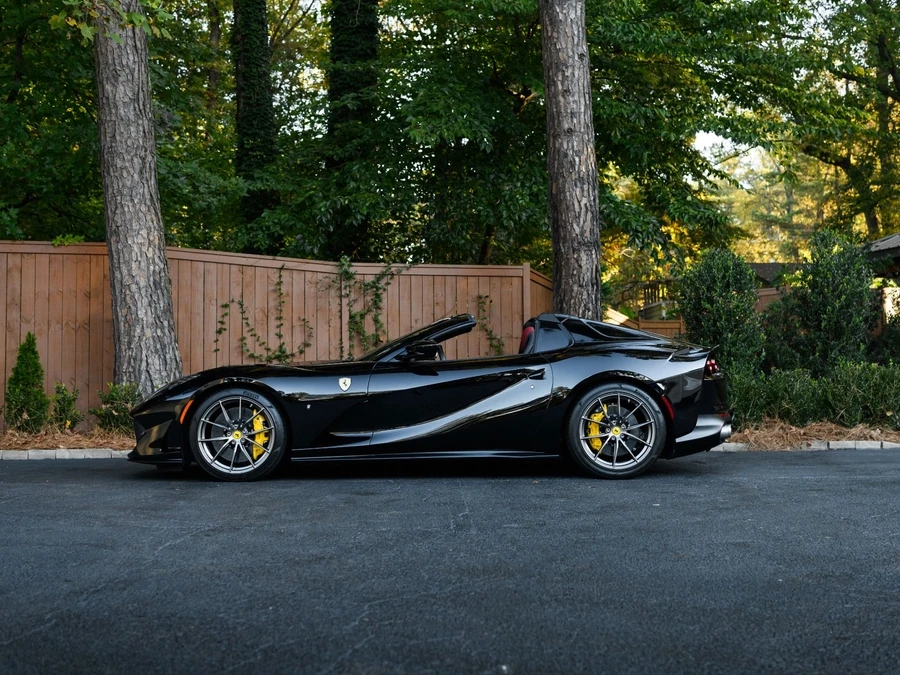 2021 Ferrari 812 GTS - Image 3 of 21