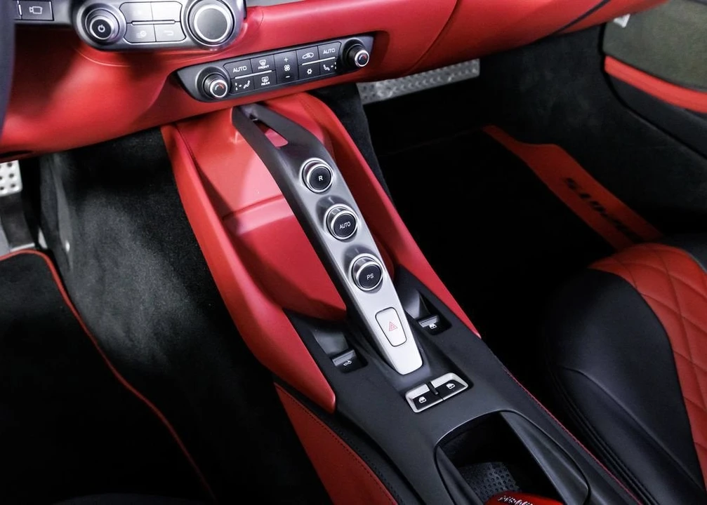 2021 Ferrari 812 GTS - Image 27 of 31