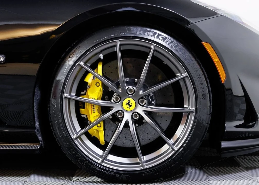 2021 Ferrari 812 GTS - Image 12 of 31