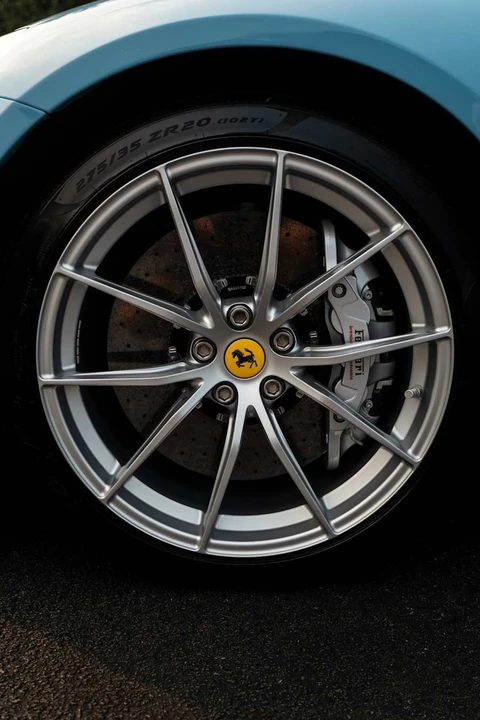 2021 Ferrari 812 GTS - Image 13 of 27