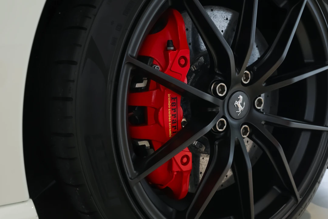 2021 Ferrari 812 GTS - Image 16 of 31