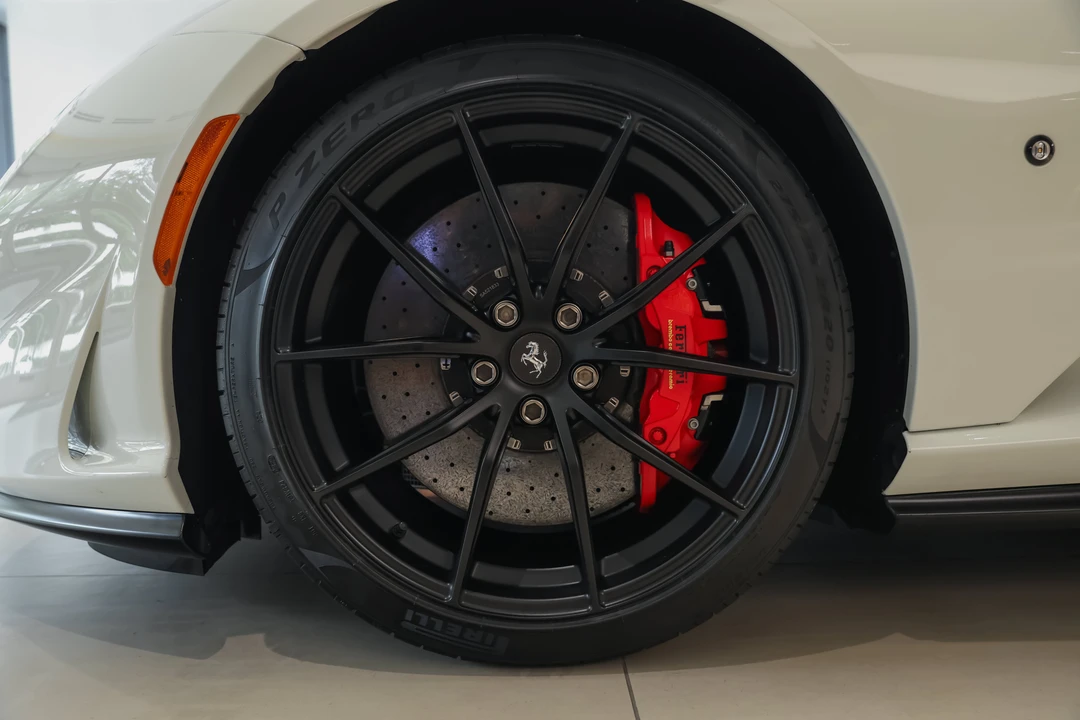 2021 Ferrari 812 GTS - Image 21 of 31