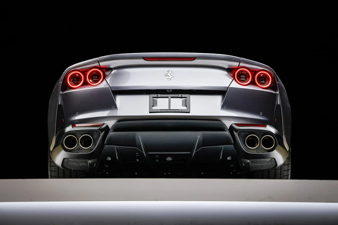 2021 Ferrari 812 GTS - Image 25 of 31