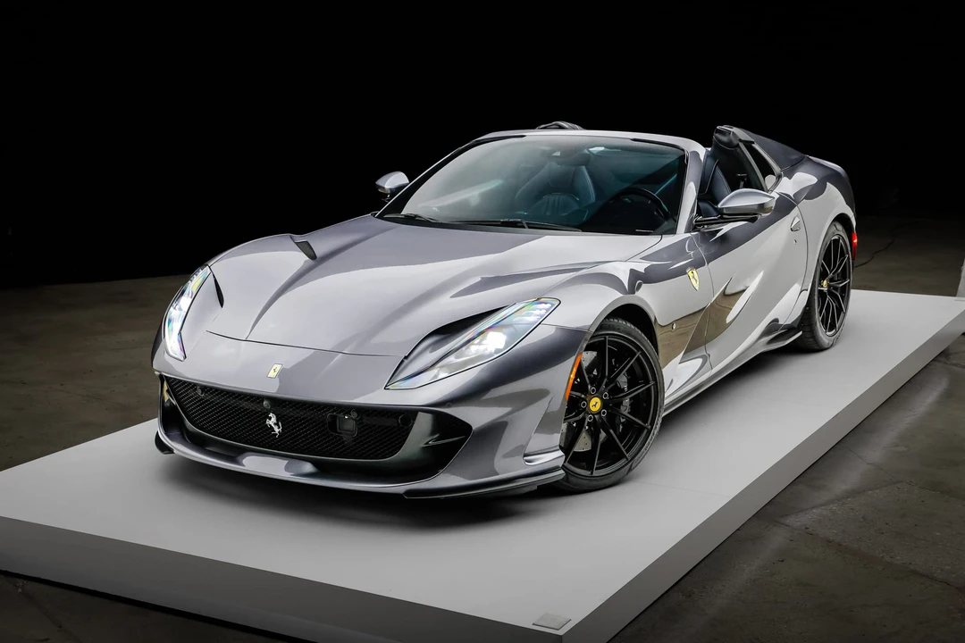 2021 Ferrari 812 GTS - Image 7 of 31