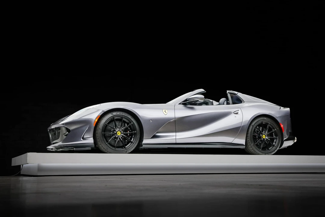 2021 Ferrari 812 GTS - Image 2 of 31