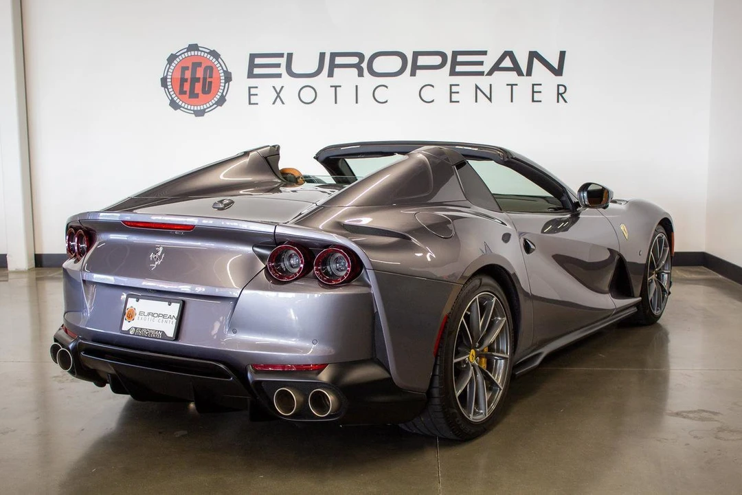 2021 Ferrari 812 GTS - Image 28 of 31