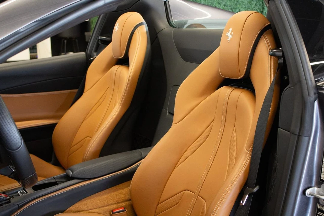 2021 Ferrari 812 GTS - Image 12 of 31