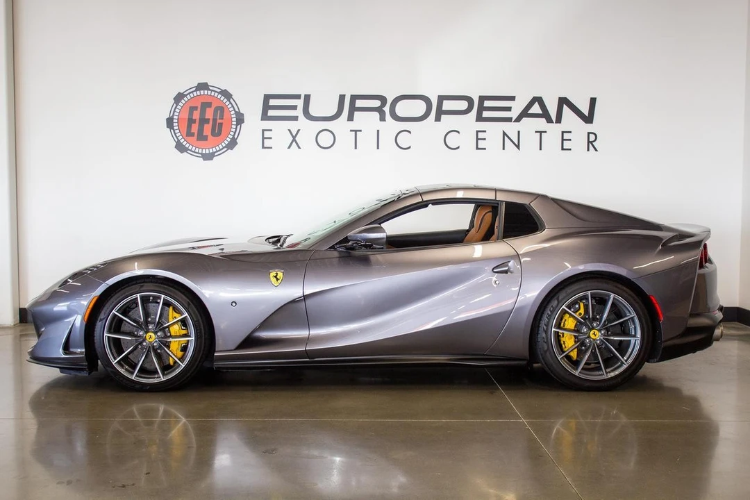 2021 Ferrari 812 GTS - Image 7 of 21