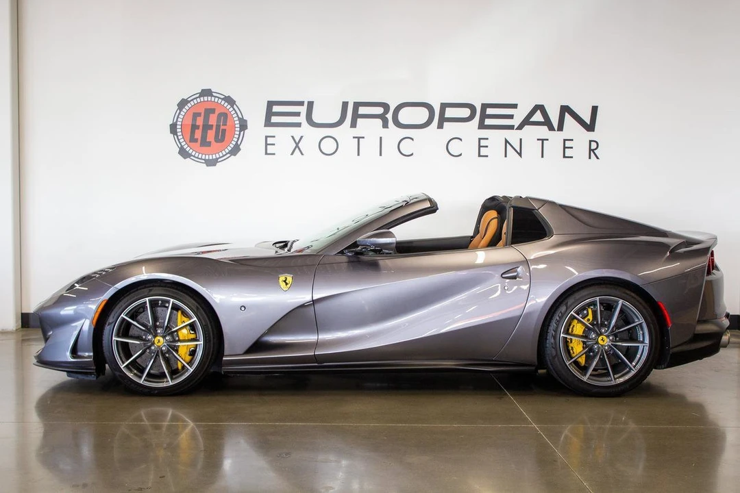 2021 Ferrari 812 GTS - Image 8 of 31