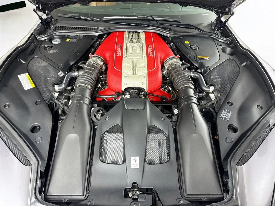 2021 Ferrari 812 GTS - Image 9 of 30