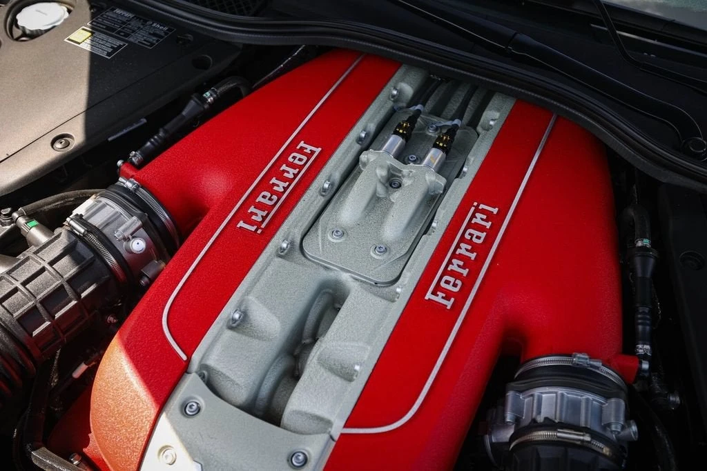 2021 Ferrari 812 GTS - Image 26 of 31