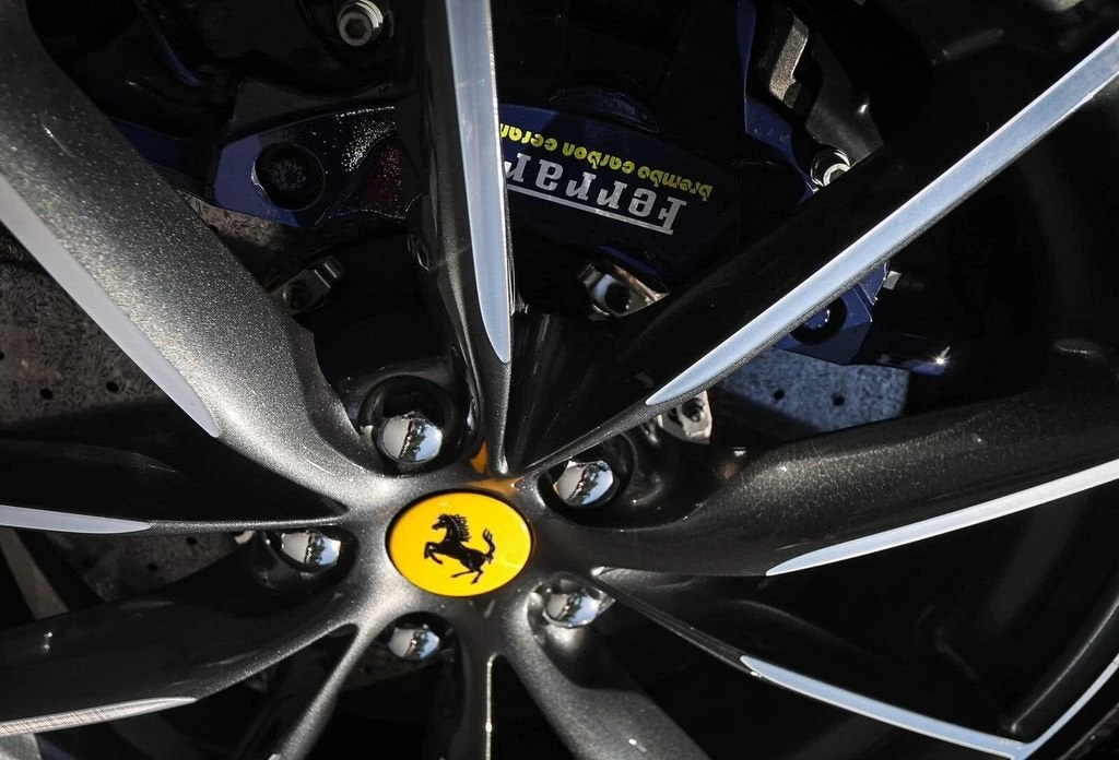 2021 Ferrari 812 GTS - Image 16 of 31