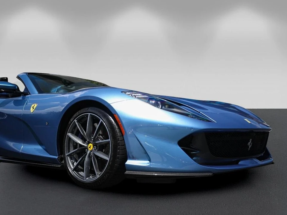 2021 Ferrari 812 GTS - Image 11 of 31