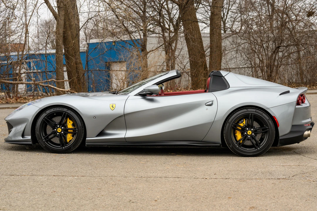 2021 Ferrari 812 GTS - Image 8 of 31