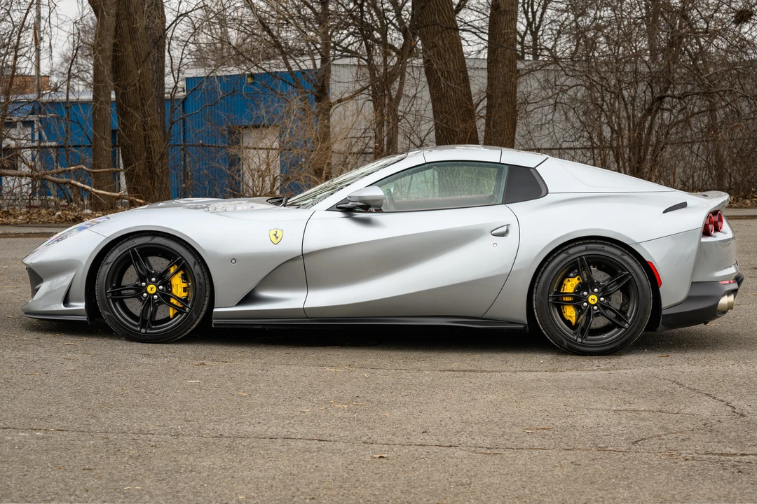 2021 Ferrari 812 GTS - Image 14 of 31