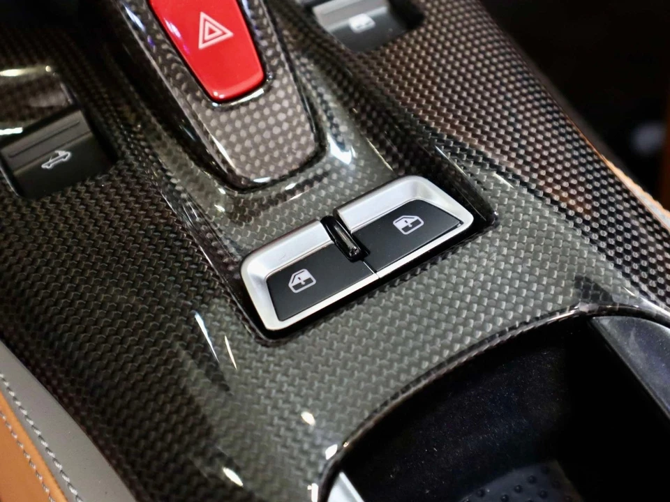 2021 Ferrari 812 GTS - Image 27 of 31
