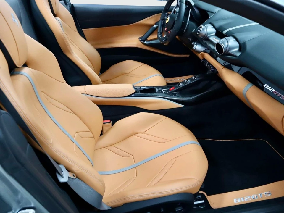 2021 Ferrari 812 GTS - Image 14 of 31