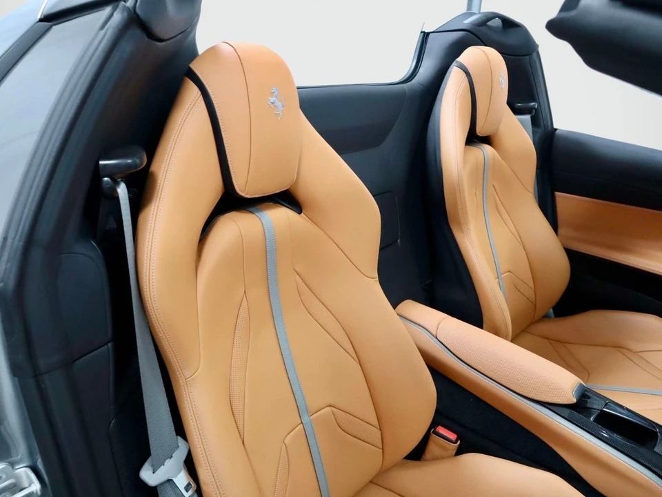 2021 Ferrari 812 GTS - Image 16 of 31